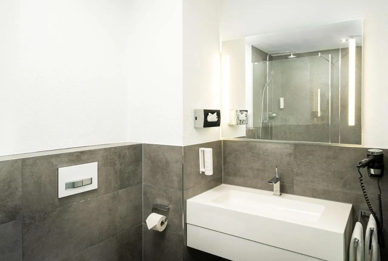 Elaya Hotel Hannover City 3*,